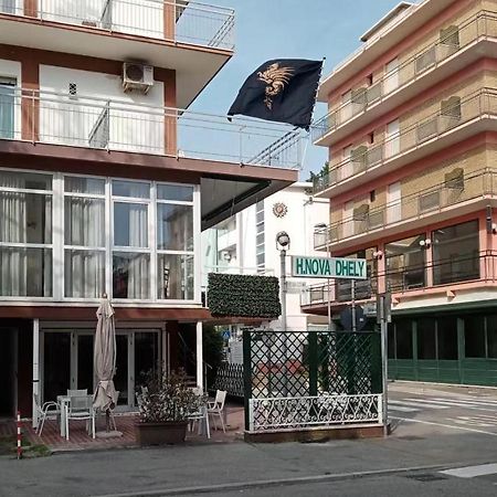 Hotel Nova Dhely Rimini Exterior foto